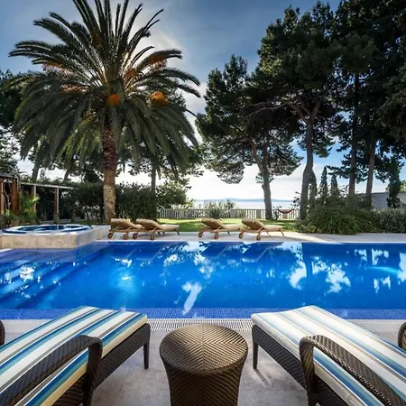 Luxury Seafront Castello Near Old Town With Private Pool 别墅 斯普利特