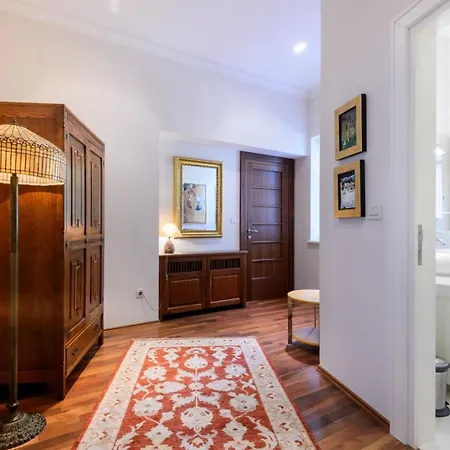 Luxury Seafront Castello Near Old Town With Private Pool