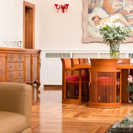Luxury Seafront Castello Near Old Town With Private Pool 别墅