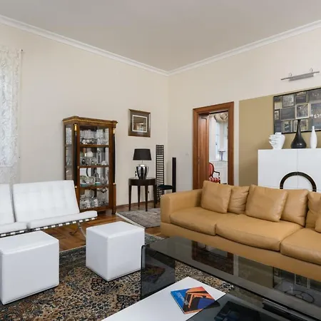 别墅 Luxury Seafront Castello Near Old Town With Private Pool 斯普利特