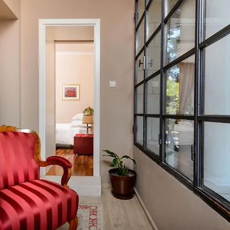 Luxury Seafront Castello Near Old Town With Private Pool