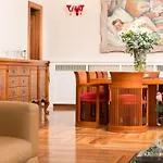 Βίλα Luxury Seafront Villa Castello Split Near Old Town With Private Pool Σπλιτ