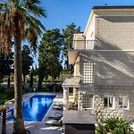Luxury Seafront Villa Castello Split Near Old Town With Private Pool Σπλιτ