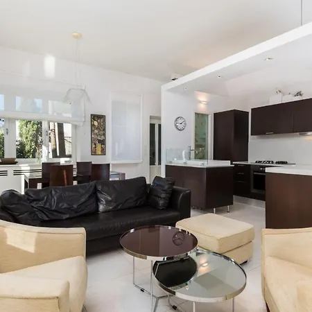 Villa Luxury Seafront Castello With Heated Pool, Jacuzzi And Sauna At The In Split