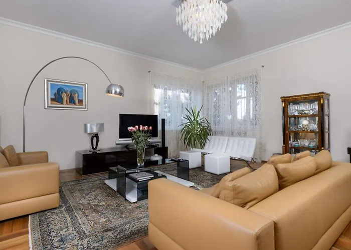 Luxury Seafront Castello With Heated Pool, Jacuzzi And Sauna At The In Split