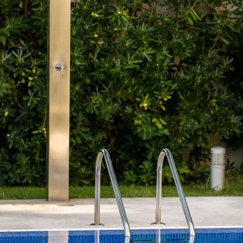 Luxury Seafront Castello With Heated Pool, Jacuzzi And Sauna At The In