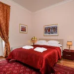 Luxury Seafront Castello Near Old Town With Private Pool