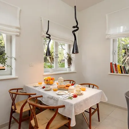 Castello Split: Luxury Seafront With Private Pool And Split