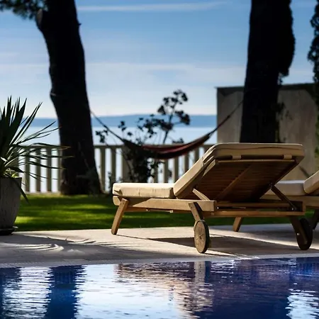 Villa Luxury Seafront Castello With Private Heated Pool, Jacuzzi And Sauna At The In *