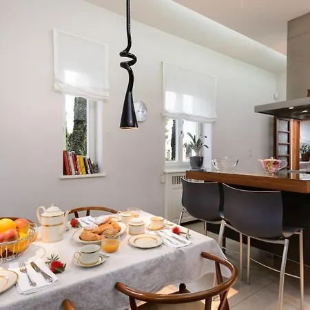 Luxury Seafront Castello With Heated Pool, Jacuzzi And Sauna At The In Сплит