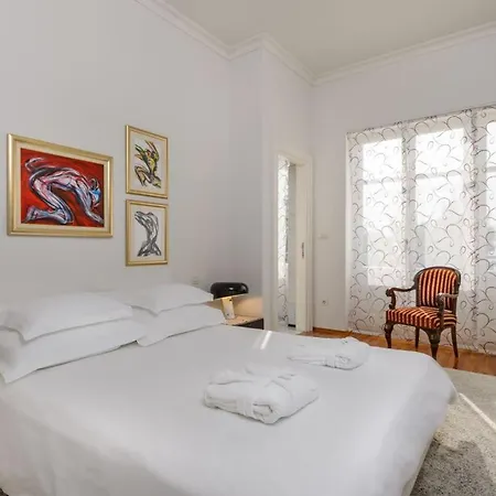 Luxury Seafront Castello With Heated Pool, Jacuzzi And Sauna At The In