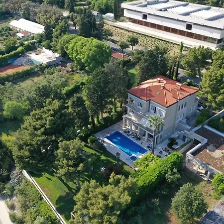 Castello Split: Luxury Seafront With Private Pool And Villa *