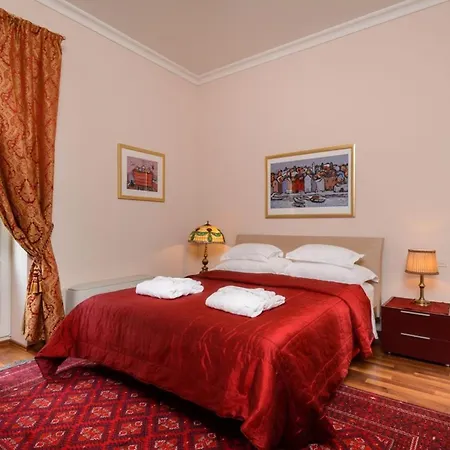 Luxury Seafront Castello Near Old Town With Private Pool