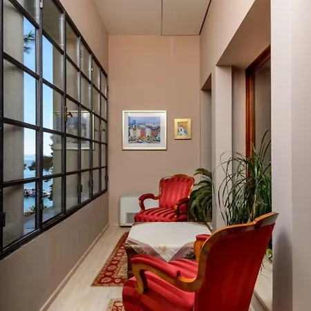 Villa Luxury Seafront Castello Near Old Town With Private Pool