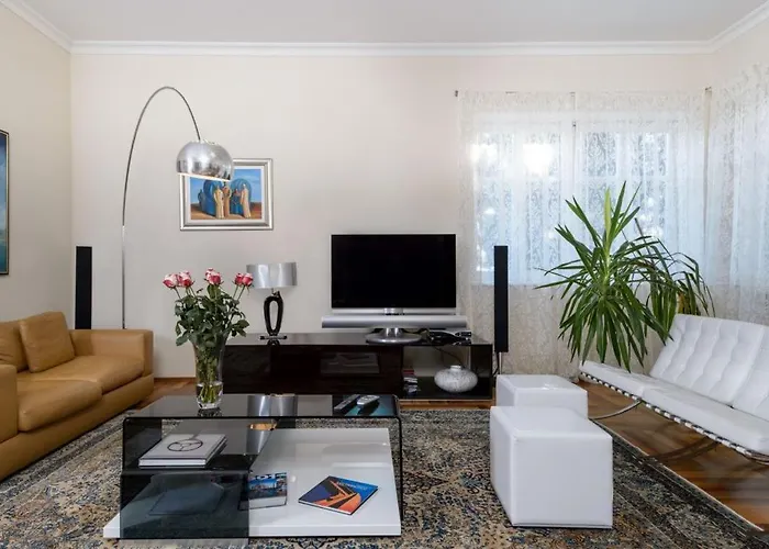 Villa Luxury Seafront Castello With Heated Pool, Jacuzzi And Sauna At The In