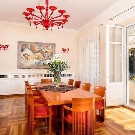 Luxury Seafront Castello With Heated Pool, Jacuzzi And Sauna At The In Split